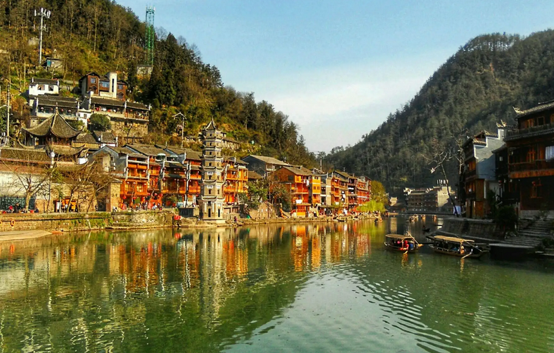 南(nán)京到(dào)鳳凰古城(chéng)旅遊